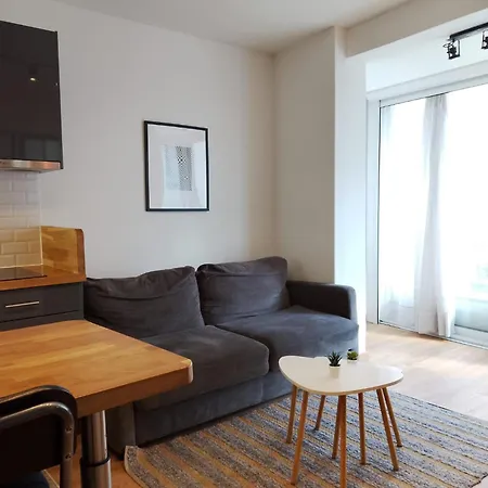Refait A Neuf Moderne Entree Paris Sud 勒·克里姆林·比塞特
